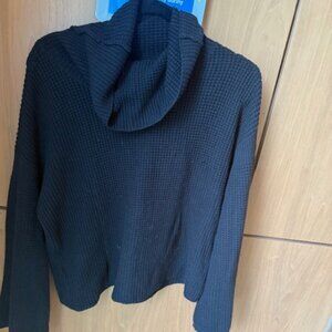 Pre-Loved Splendid Black Cowl Neck Waffle Sweater - Size Medium